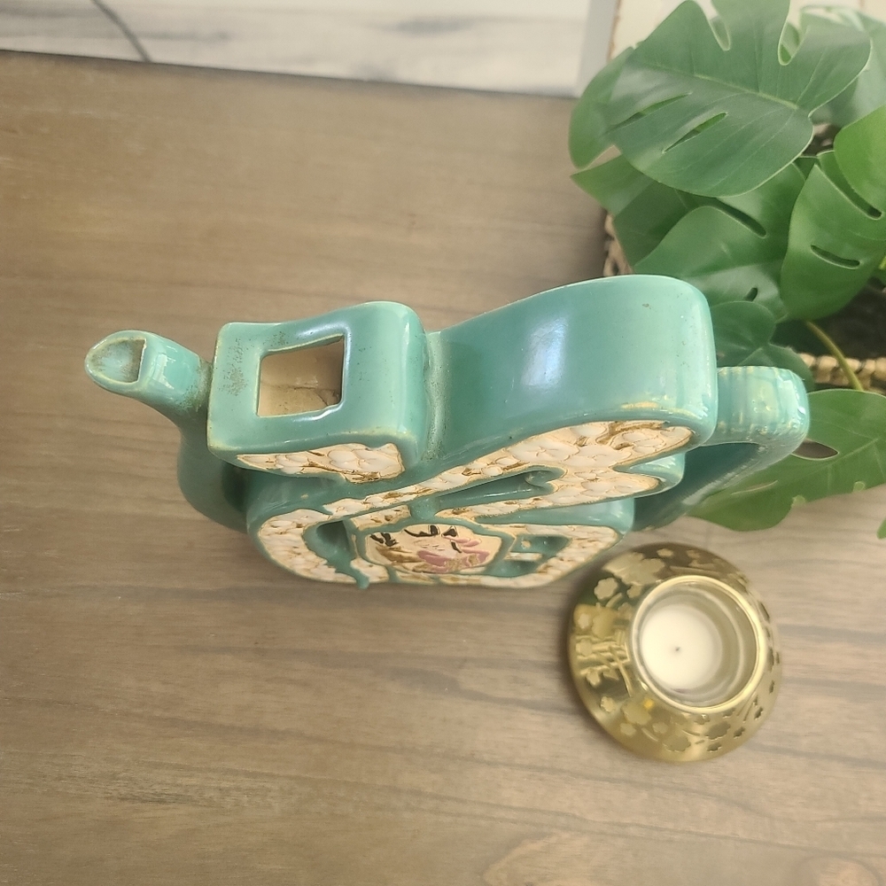 Beautiful Vietnamese Bien Hoa Pottery Fu Shaped Ewer Teapot with Deer & Shou - Picture 2 of 7